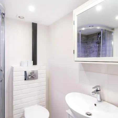 Indigo 2 Z Antresolą Breslavia